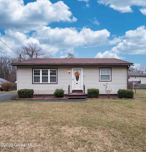 1062 2nd Ave Troy, NY 12182