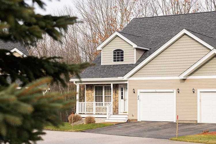 33 Arbor Circle #33 Litchfield, NH 03052