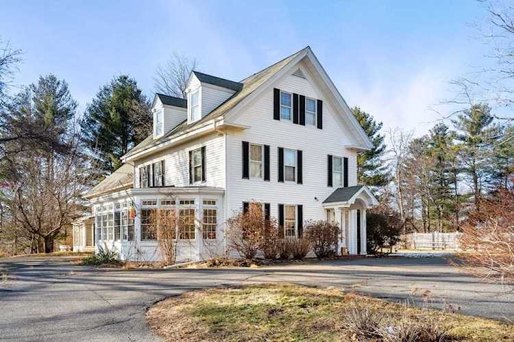 231 Chestnut Street North Andover, MA 01845