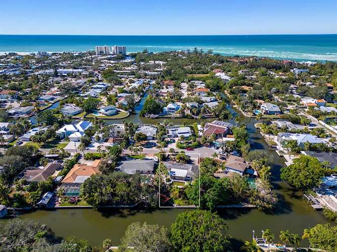 5023 Windward Ave Sarasota, FL 34242