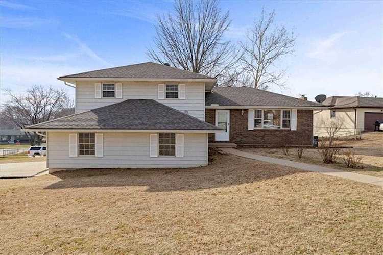 3101 Douglas Ct Kansas City, KS 66106