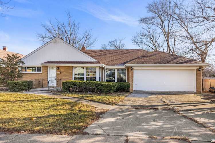 1143 Suffolk Ave Westchester, IL 60154