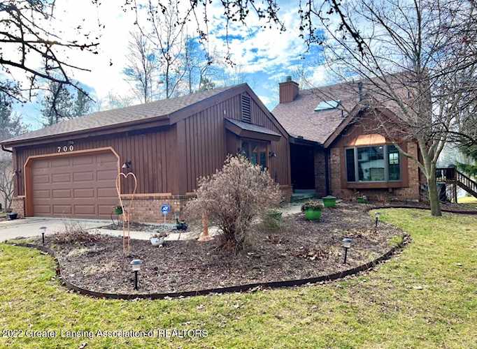 700 E Geneva Dr Dewitt, MI 48820 | MLS 270784 Photo 1