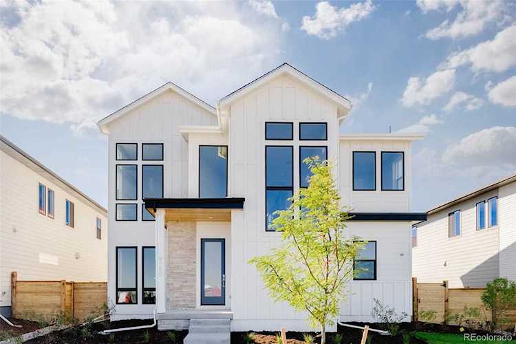 9780 E 63rd Dr Denver, CO 80238