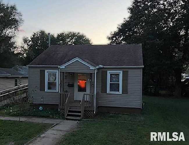 1721 N Logan St Chillicothe, IL 61523 home for sale, MLS#PA1239130 - Rodgers Real Estate Group Photo 1