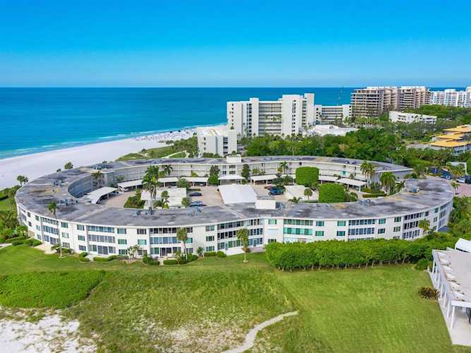 100 Sands Point Rd #208 Longboat Key, FL 34228