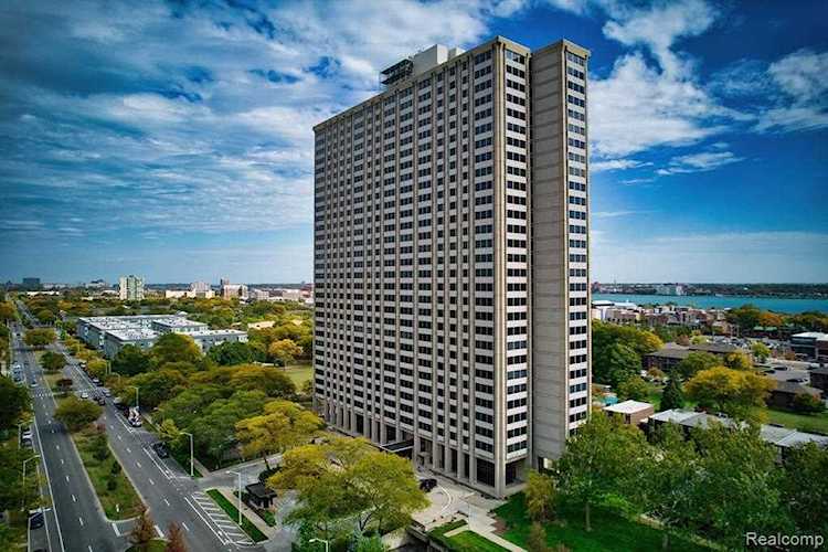 1300 E Lafayette St #1003 Detroit, MI 48207