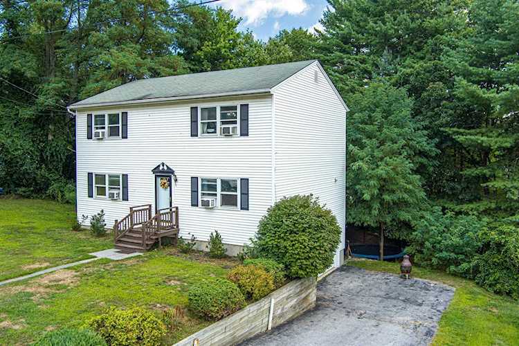 15 Springer Rd Hooksett, NH 03106 | MLS 4937859 Photo 1