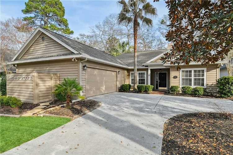 13 Coventry Ct Bluffton, SC 29910 | MLS 431679 Photo 1