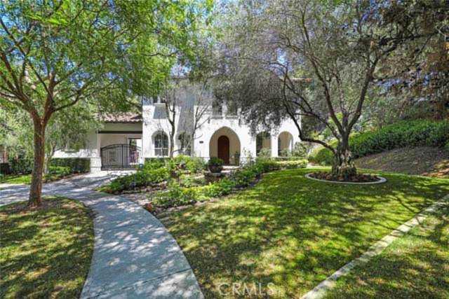 2 Seabluff Newport Beach, CA 92660 | MLS 305855324 Photo 1