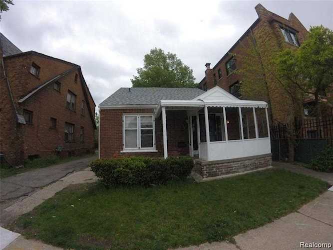 17136 Birchcrest Dr Detroit, MI 48221 | MLS 20221058520 Photo 1