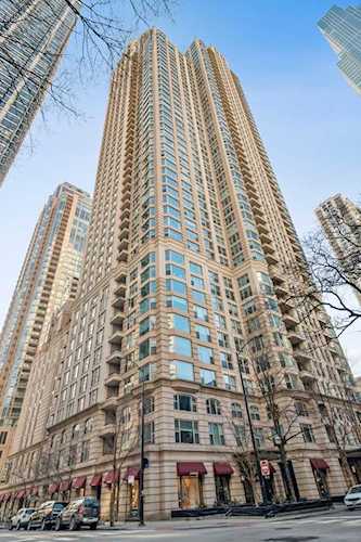 25 E Superior St #804 Chicago, IL 60611