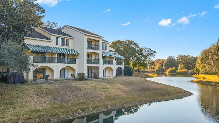 214 Westlake Court #214 Niceville, FL 32578 | MLS 914870 Photo 1