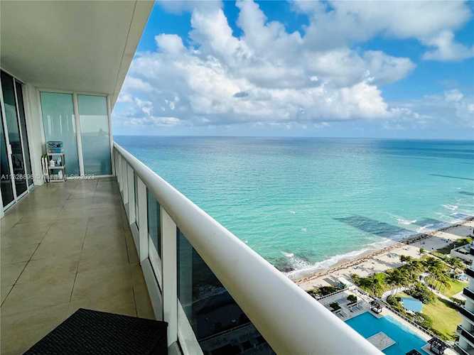 1830 S Ocean Dr #3006 Hallandale Beach, FL 33009