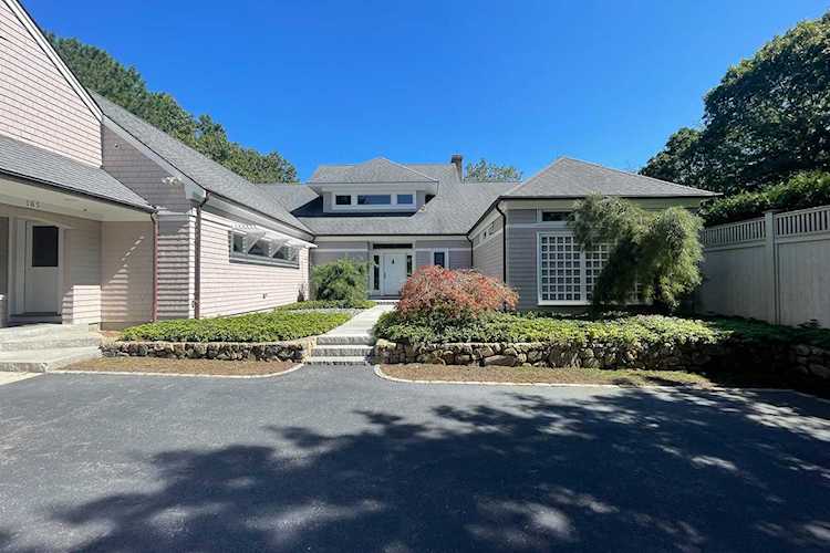 185 Willowbend Drive Mashpee, MA 02649 | MLS 22300112 Photo 1