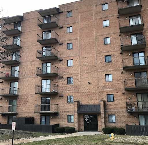 6040 Lake Bluff Dr #202 Tinley Park, IL 60477 | MLS 11700415 Photo 1