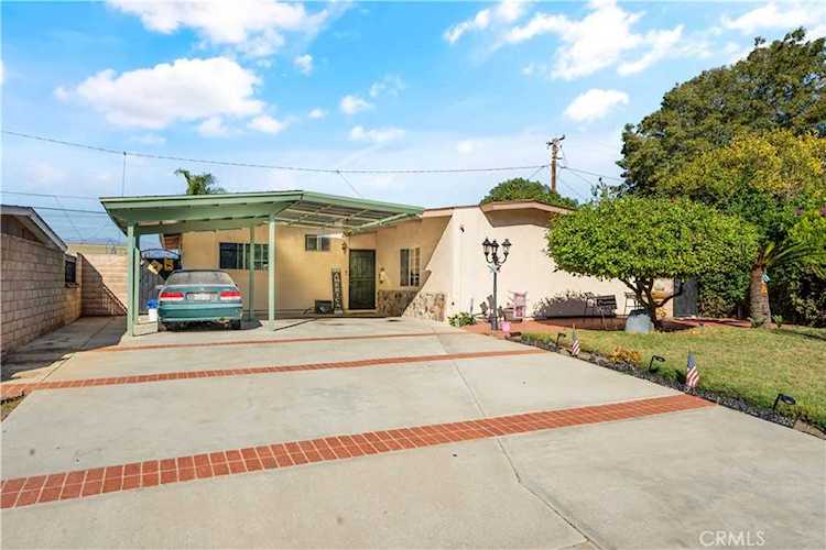 1835 9th Pomona, CA 91766