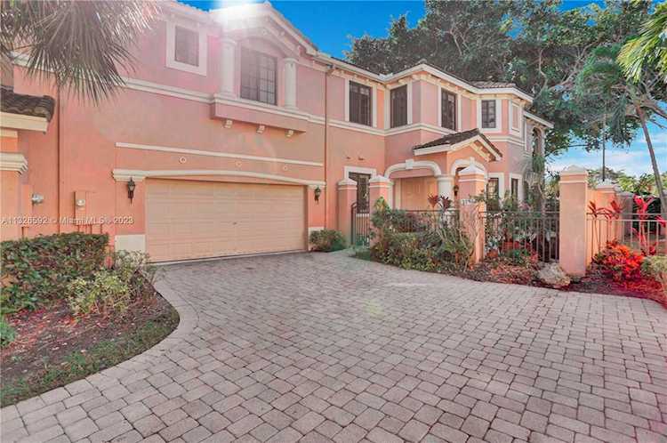 Address Withheld Weston, FL 33332