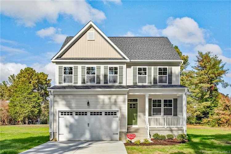 1849 Highland Dr Hayes, VA 23072
