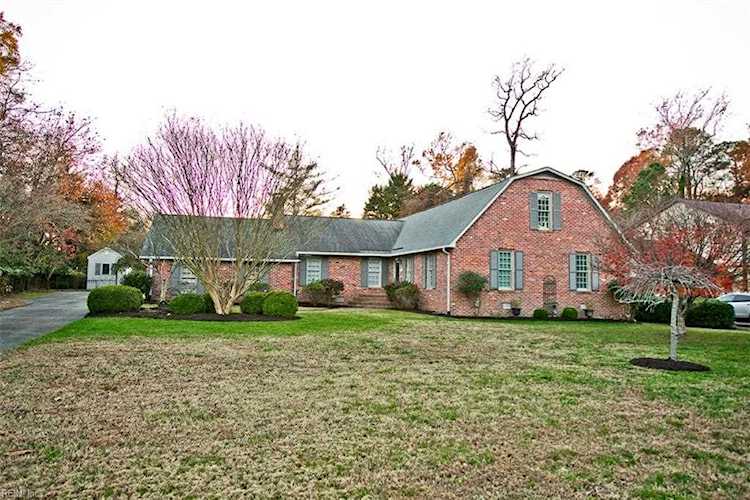 56 Settlers Rd Newport News, VA 23606