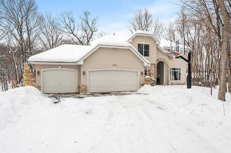 7392 Fawn Hill Road Chanhassen, MN 55317