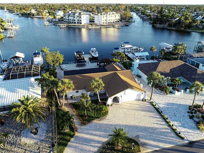 6447 Lake Sunrise Dr Apollo Beach, FL 33572