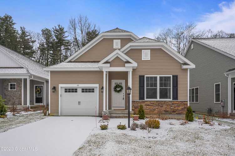 55 Bradley Circle Clifton Park, NY 12065