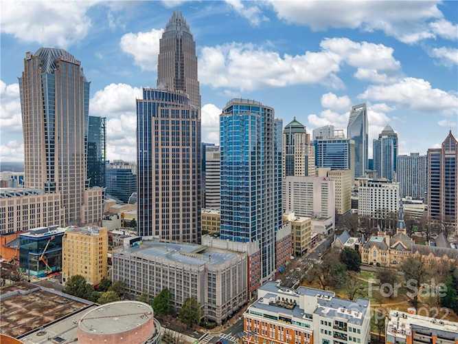 210 N Church St Charlotte NC 28202 | MLS #3934707 | Hendrix Properties Photo 1