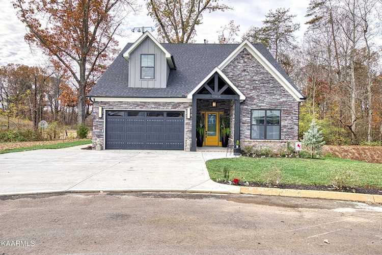 10856 Snowfall Ln Knoxville, TN 37931