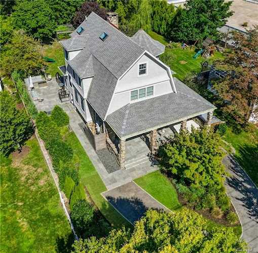 9 Bonnett Avenue Larchmont, NY 10538