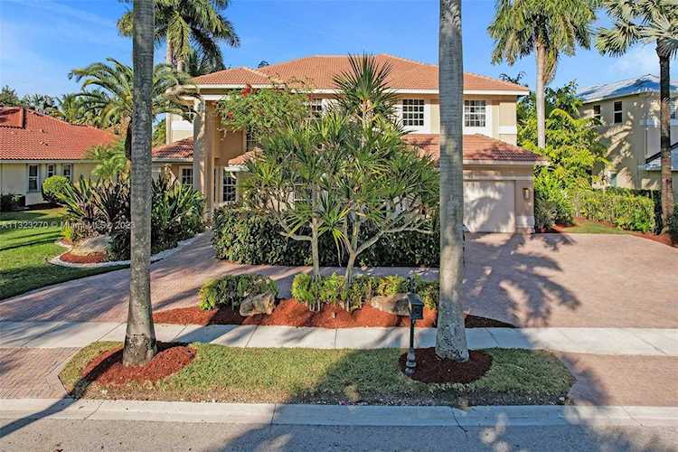 1049 Nautica Drive Weston, FL 33327
