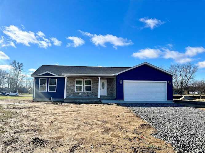 776 Northern Acres Dr Ladoga, IN 47954 | MLS 21890309 Photo 1