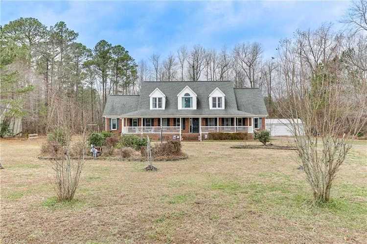20218 Quaker Rd Windsor, VA 23487