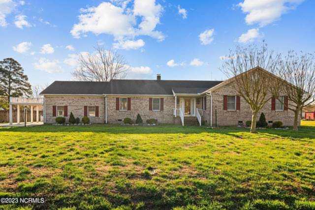 1803 Vine Street Elizabeth City, NC 27909