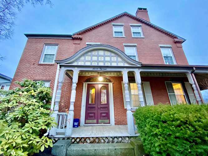 713 Central Ave #1 Dover, NH 03820