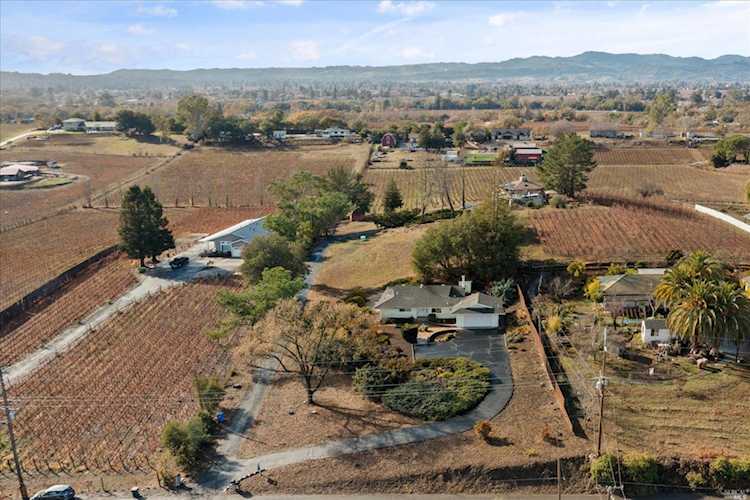 1647 Estee Avenue Napa, CA 94558