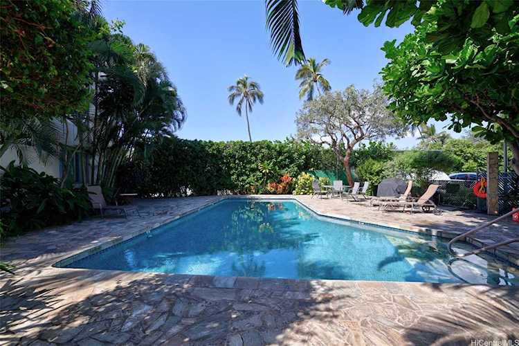 3027 Pualei Circle #308 Honolulu, HI 96815