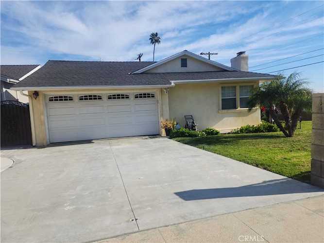 1720 W 9th St San Pedro, CA 90732 | MLS SB22255951 Photo 1