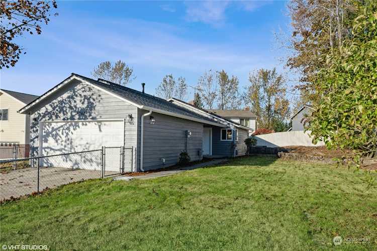 19742 SE 263rd Place Covington, WA 98042