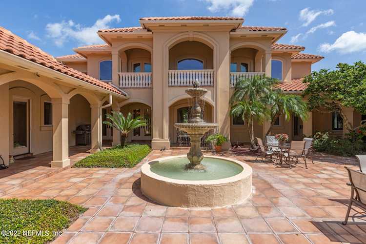 120 Muirfield DR Ponte Vedra Beach, FL 32082