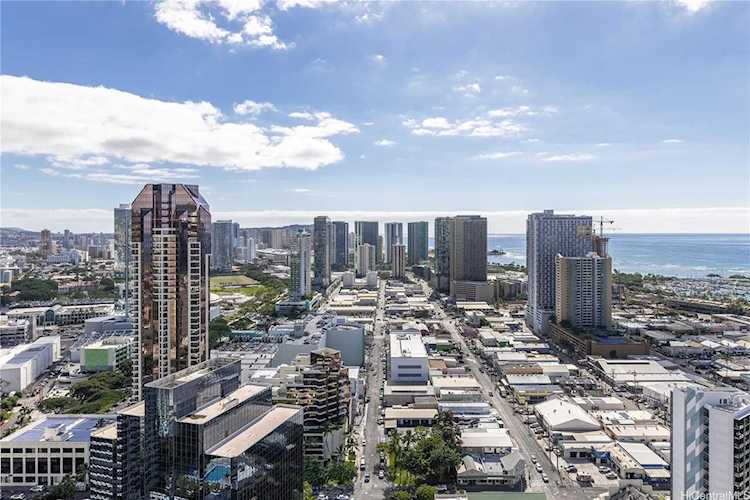 600 Queen Street #3806 Honolulu, HI 96813
