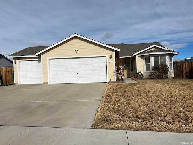 697 Jennys Ln Fernley, NV 89408