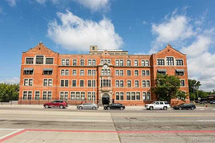 6533 E Jefferson Ave #303 Detroit, MI 48207 | MLS 20221033577 Photo 1