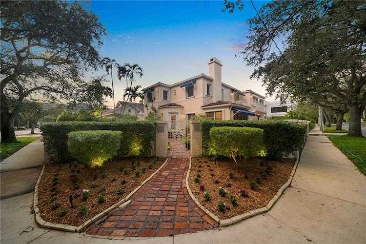 1649 NE 3rd Ct Fort Lauderdale, FL 33301