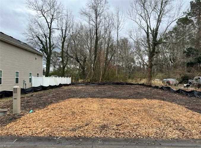 home for sale in Huntersville Suffolk VA 23435 - MLS 10465999 Photo 1