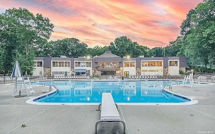 959 Skyline Drive #959 Coram, NY 11727