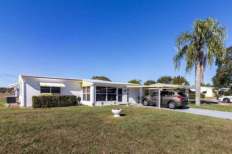 510 Stanley Ave Frostproof, FL 33843