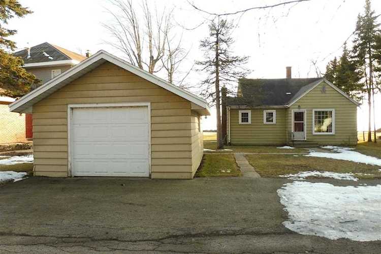 1771 Brighton Beach Rd Menasha, Village of Fox Crossing, WI 54952