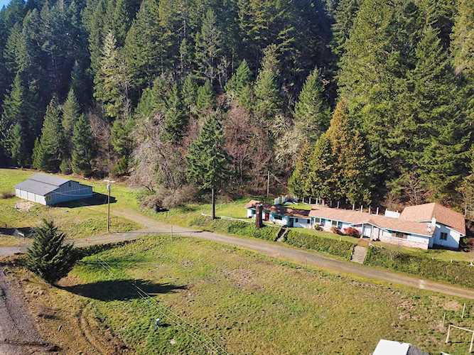 View 9560 Redwood Hwy with HD Pictures, Virtual Tours & Aerial Maps | MLS #220158075 Photo 1