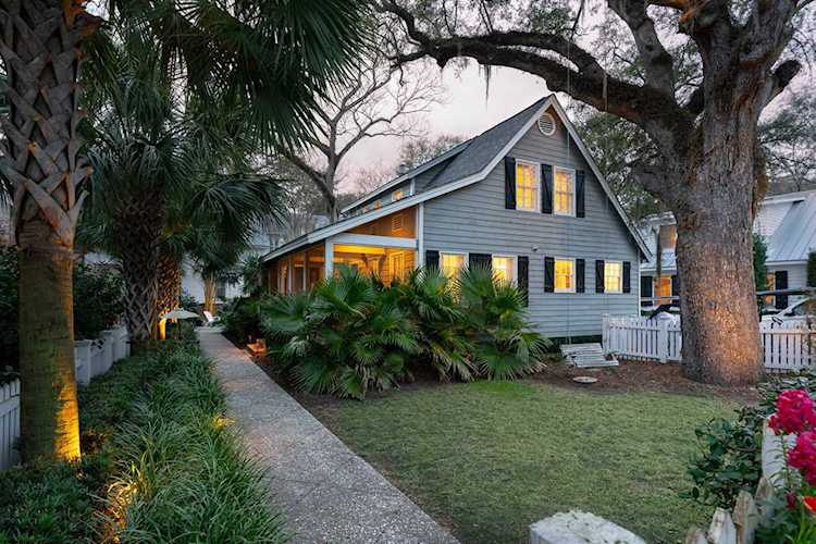 507 Whilden Street Mount Pleasant, SC 29464 | MLS 23001071 Photo 1